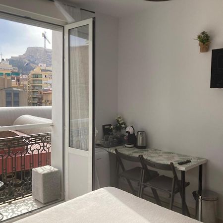 Room With Private Bathroom And Balcony Nearby The Mercado Central, Center And Beach Alicante Buitenkant foto