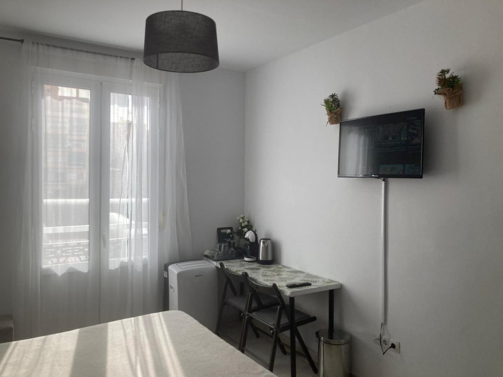 Room With Private Bathroom And Balcony Nearby The Mercado Central, Center And Beach Alicante Buitenkant foto