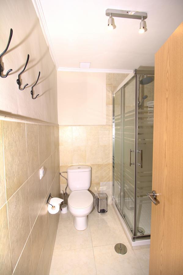 Room With Private Bathroom And Balcony Nearby The Mercado Central, Center And Beach Alicante Buitenkant foto